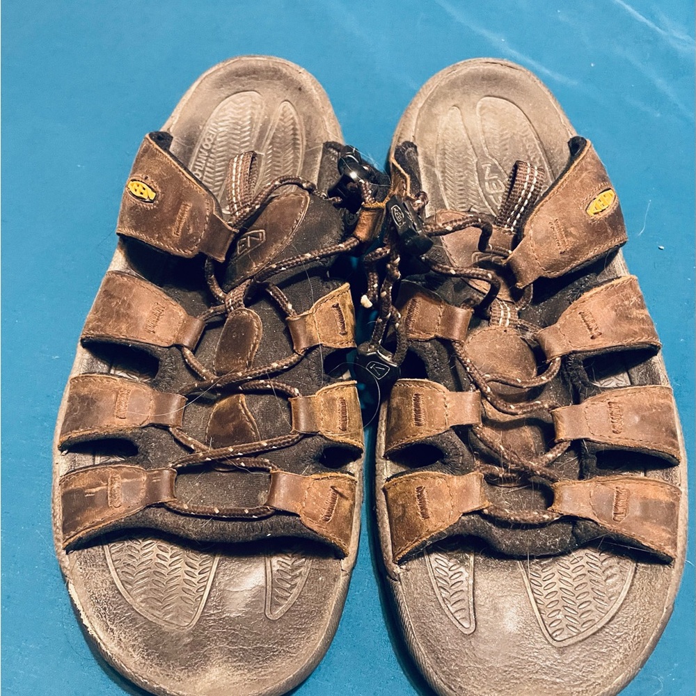Keen Sandals size 9